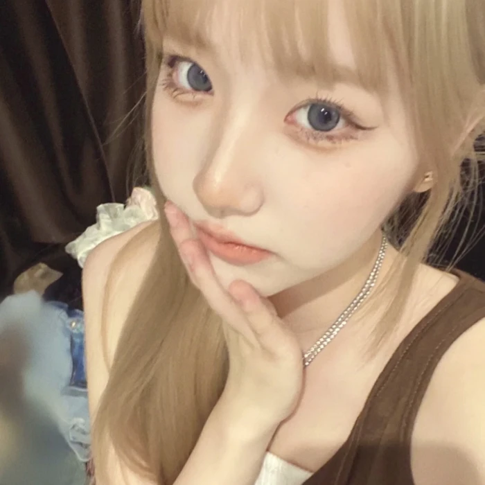 ꒰ঌ( ˶'-'˶) ໒꒱呆呆k