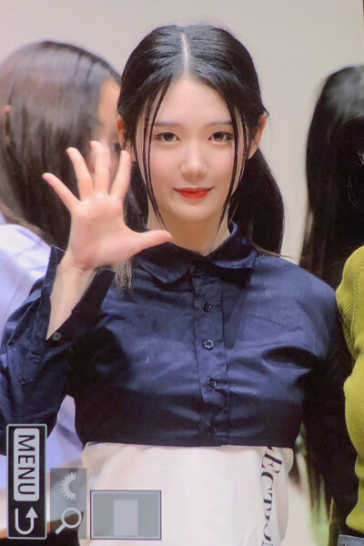 Yubin | 0310 ms签售
cr: 050203_g