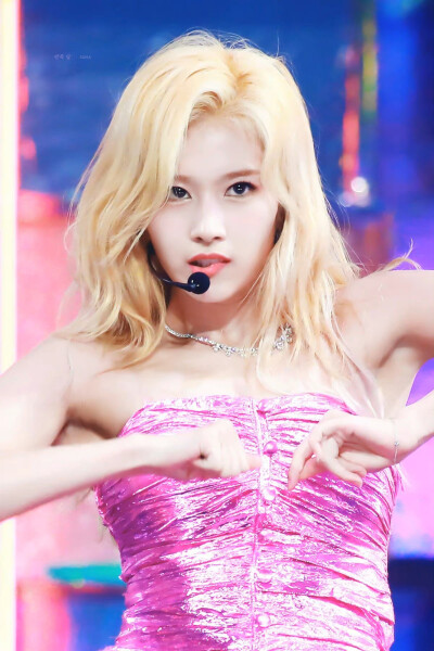 halfmoon_sana