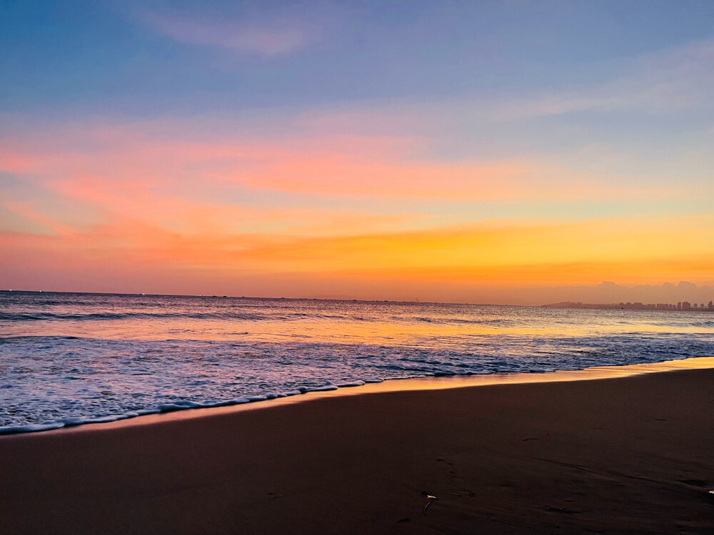 海边的落日余晖