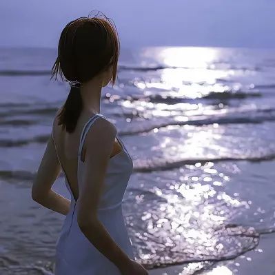 海边清冷感背影女头