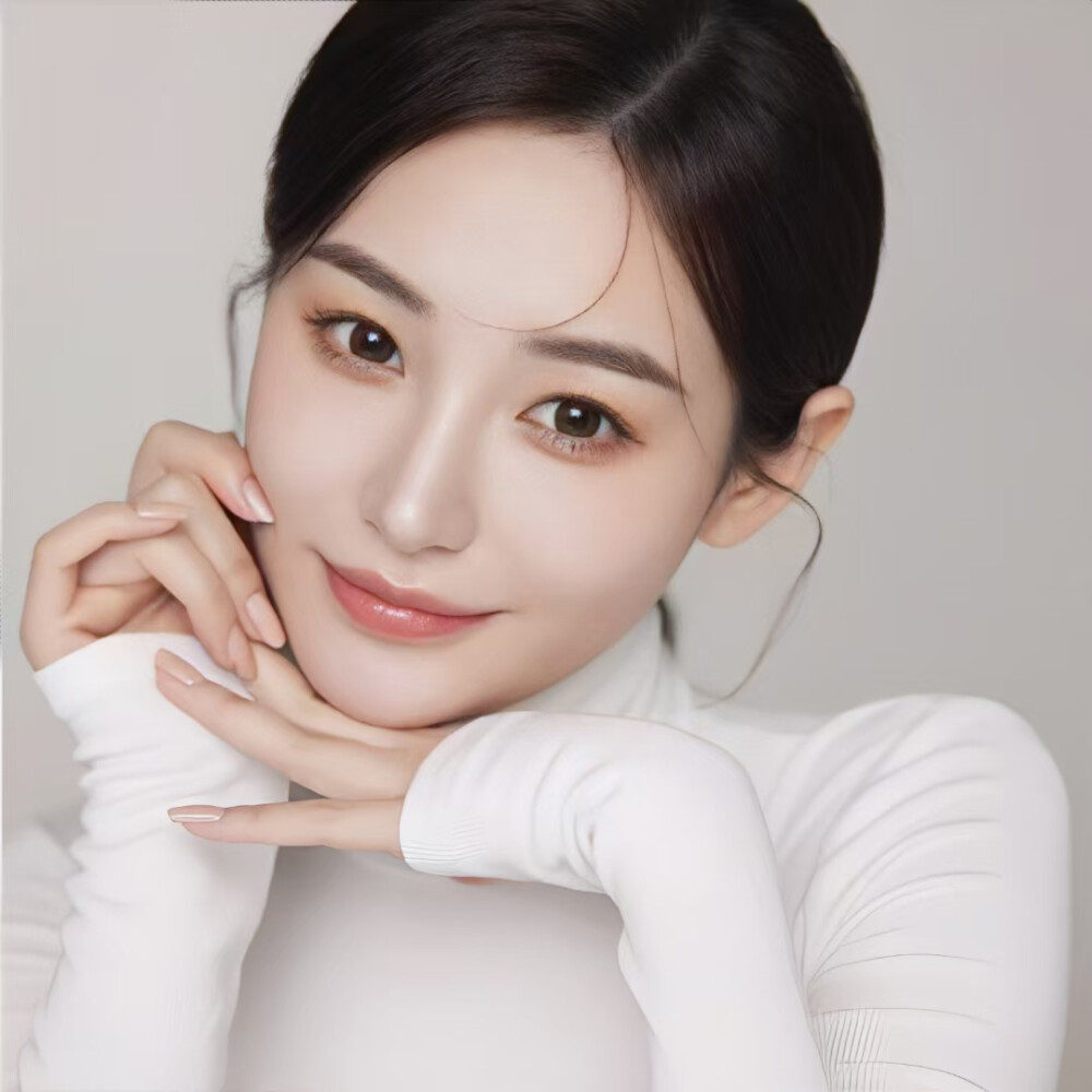女
