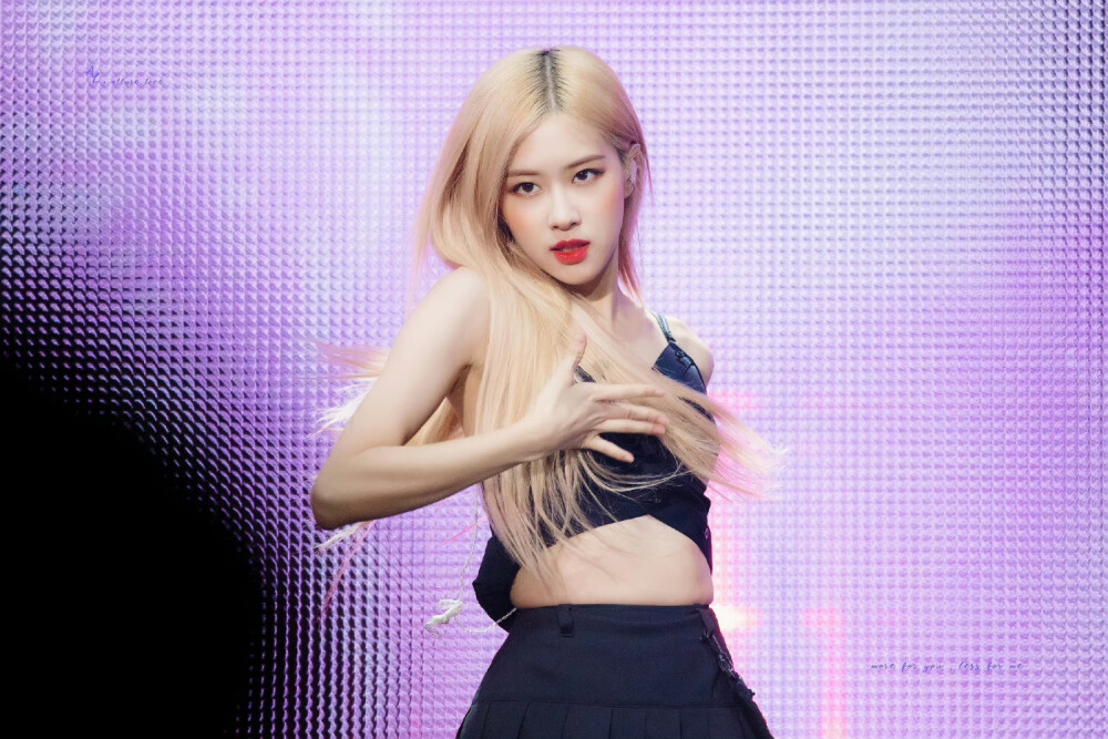 ROSÉ 朴彩英
©Logo侵删.