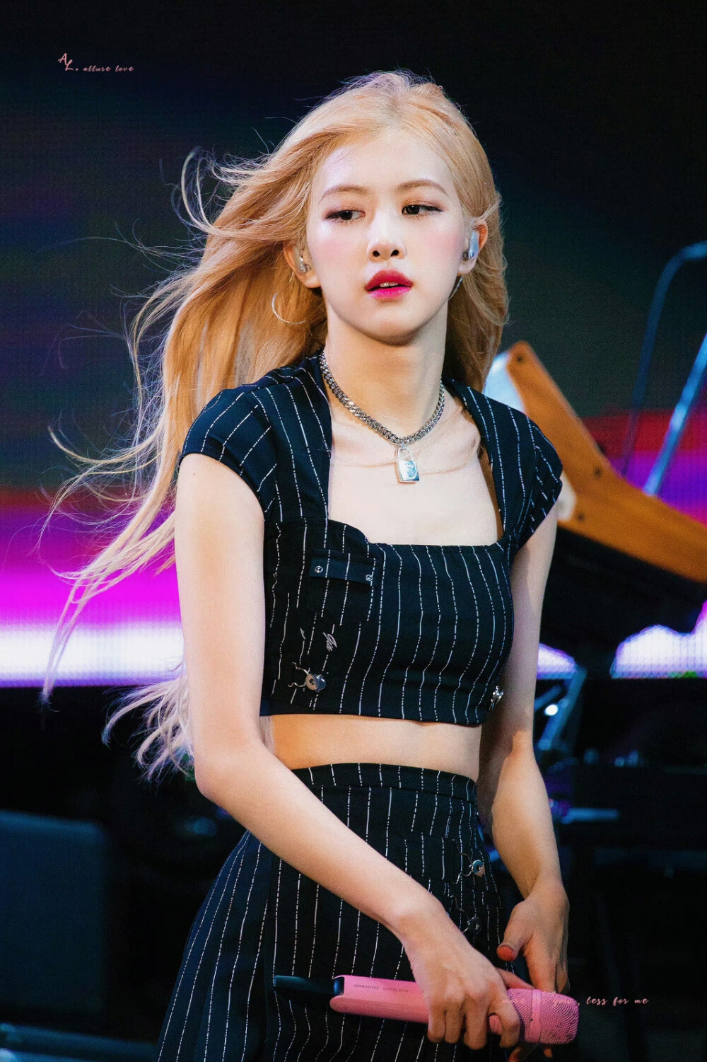 ROSÉ 朴彩英
©Logo侵删.