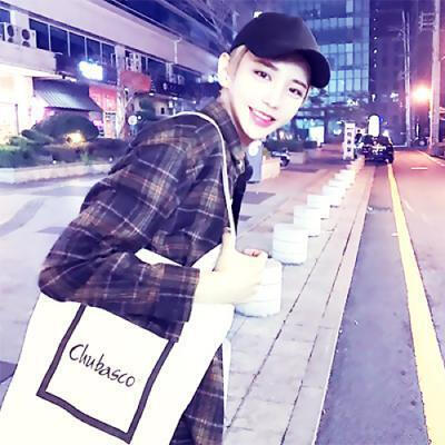 2023年高清图原图情侣头像喜欢点赞