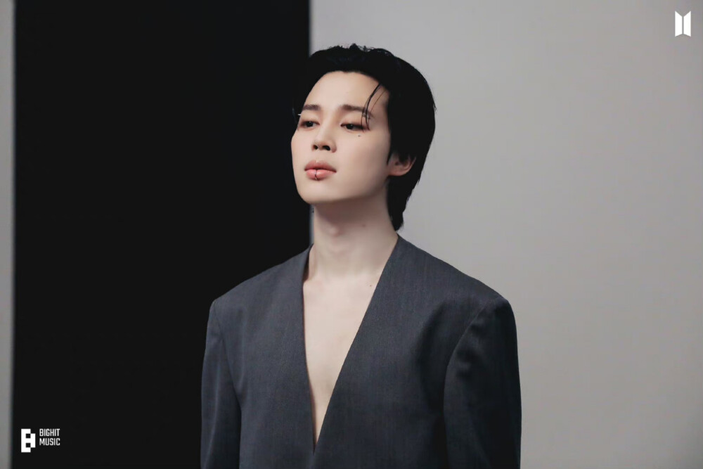 230324
官推更新智旻相关
智旻 (Jimin) ‘FACE’ Photo Sketch
