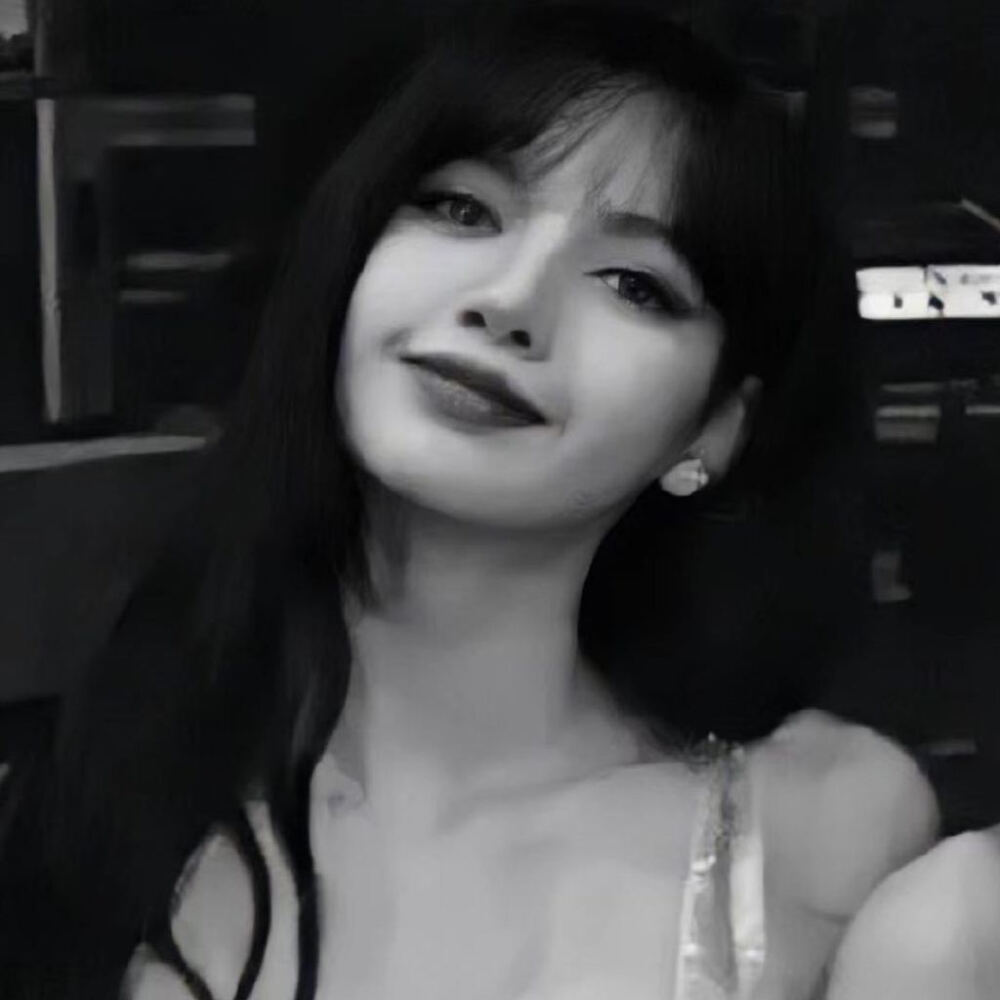 lalisa manoban ☪ 甜豆莎