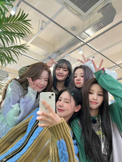 （G）I-DLE