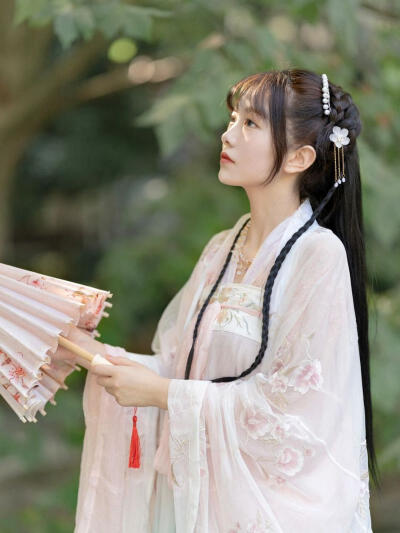 汉服十里小姐姐