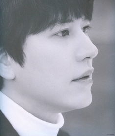 曺圭贤、조규현、Cho Kyu Hyun
（1988年2月3日） Super Junior成员。
