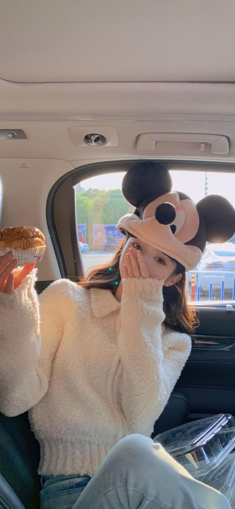 分享喜欢的照片，侵权删，更多可以关一下（gzh 酷壁）纯分享，每天分享酷酷的小姐姐