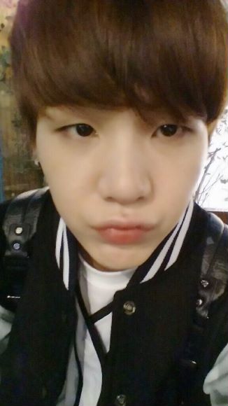 闵玧其早期自拍