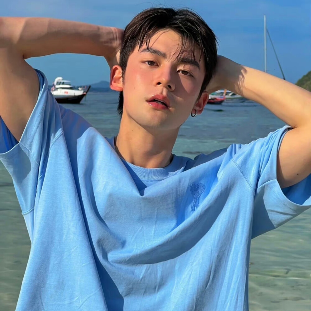 真人男生头像高清男头素质拿图