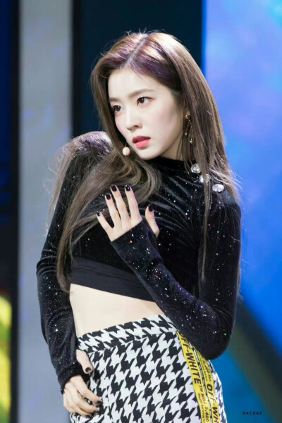 裴珠泫 Irene
©Logo侵删.