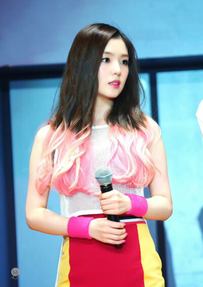 裴珠泫 Irene
©Logo侵删.