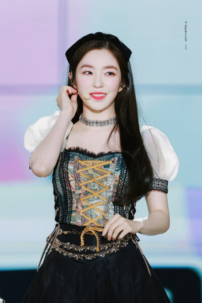 裴珠泫 Irene
©Logo侵删.