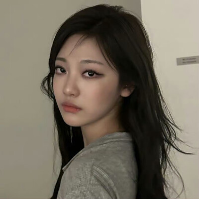 宁艺卓套图可二改
注明别春里