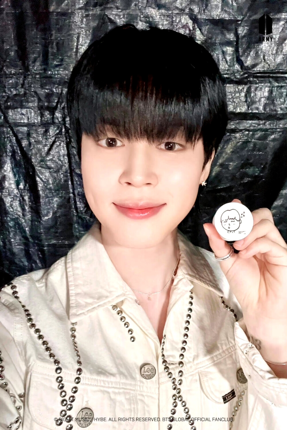 朴智旻
230402 weverse
Jimin's "FACE" Selfie Diary for ARMY