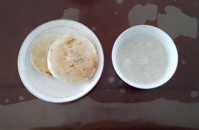 4.4 牛肉饼 米酒汤圆