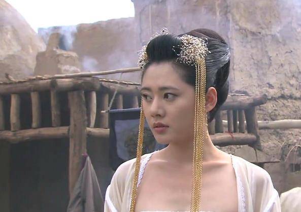 秋瓷炫 饰 石观音 琳琅
《楚留香传奇》