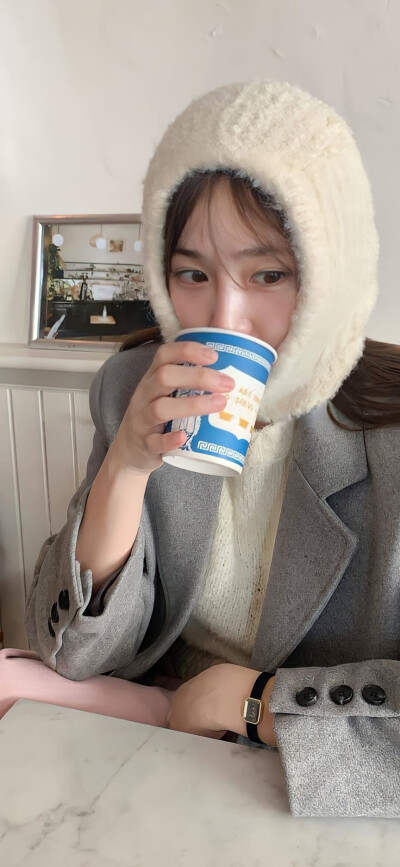 ins高级感女生壁纸