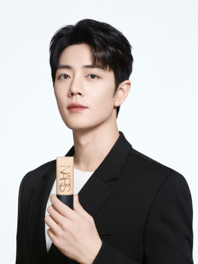 肖战
NARS