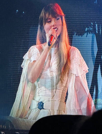 Taylor Swift
泰勒斯威夫特
霉霉