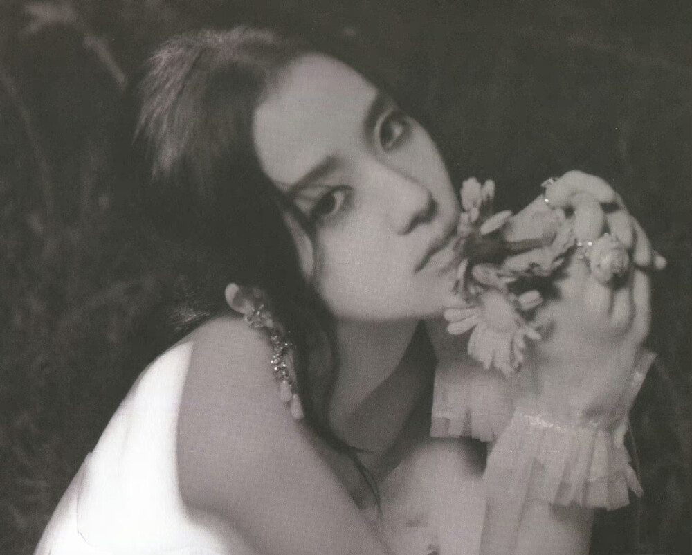 微博：KimJisoo金智秀_StarDust