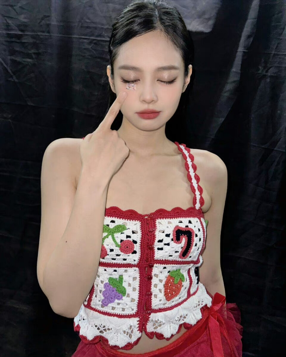 Jennie
草莓小妮