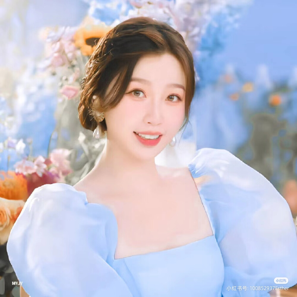 专发虞宝的美照