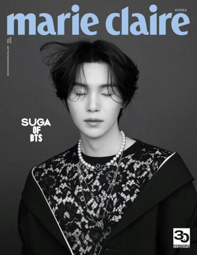 闵玧其
230411 marieclairkr