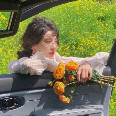 “浪漫世界值得孤身。”
女头，侵权删