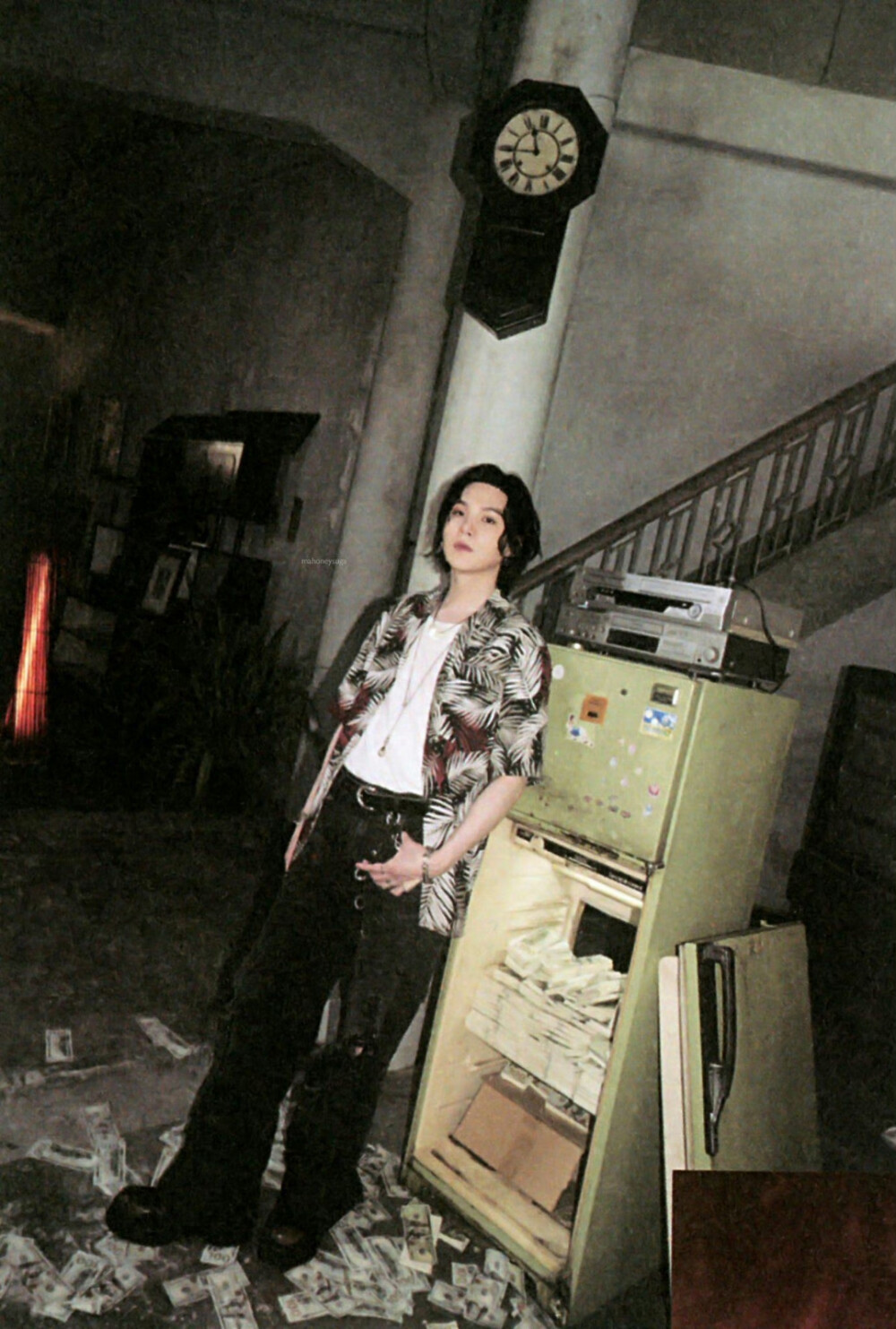 闵玧其
<D-DAY> Version 2 扫图
cr:mahoneysuga