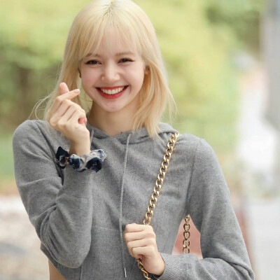 Lisa头像