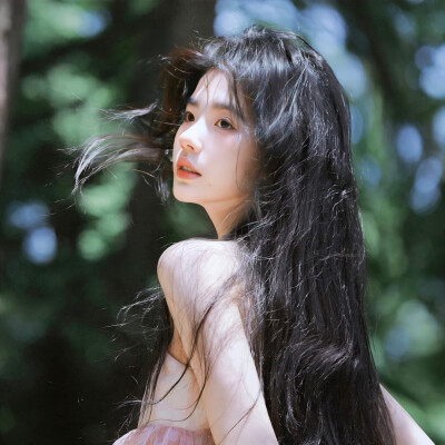 “我的月亮永悬不落。”
女头，侵权删