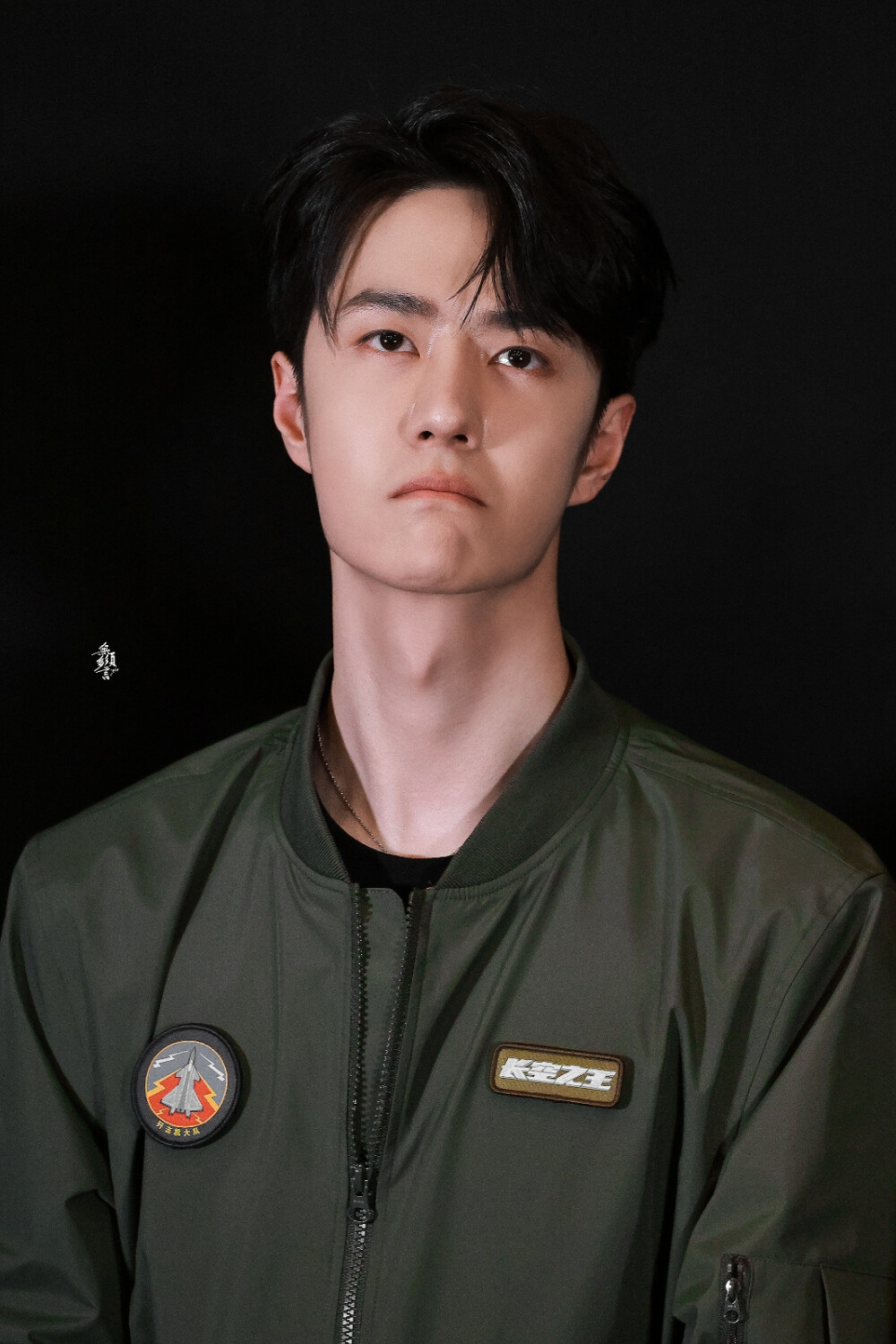 230423 电影《长空之王》首映礼
☁我的长空之王☁
@UNIQ-王一博 cr:logo