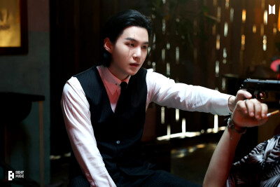 闵玧其
230423 Weverse
Agust D ‘解禁’ MV & Jacket Shoot Photo Sketch