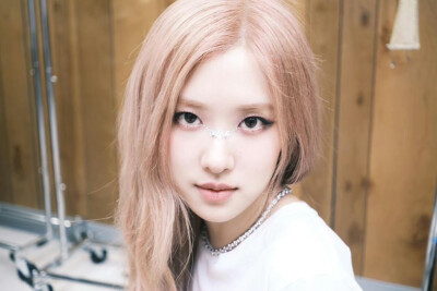 BLACKPINK ROSÉ朴彩英 