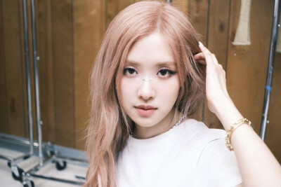 BLACKPINK ROSÉ朴彩英 