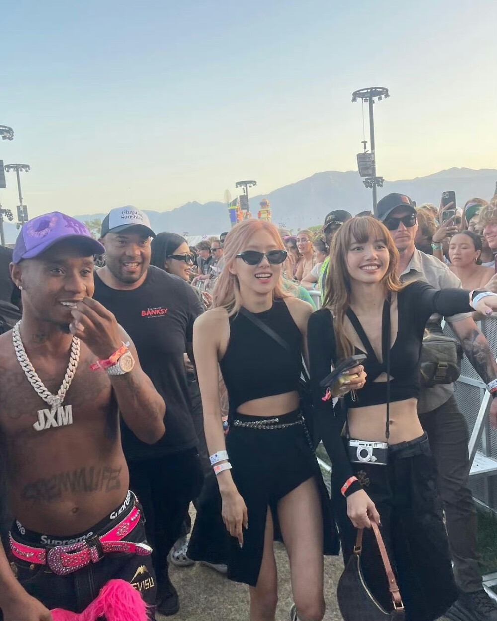 BLACKPINK ROSÉ朴彩英 Lisa 五花肉 chaelisa 科切拉