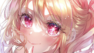 宝石般闪亮的眼睛
烟花在瞳孔里绽放
Twi:pinapo_25