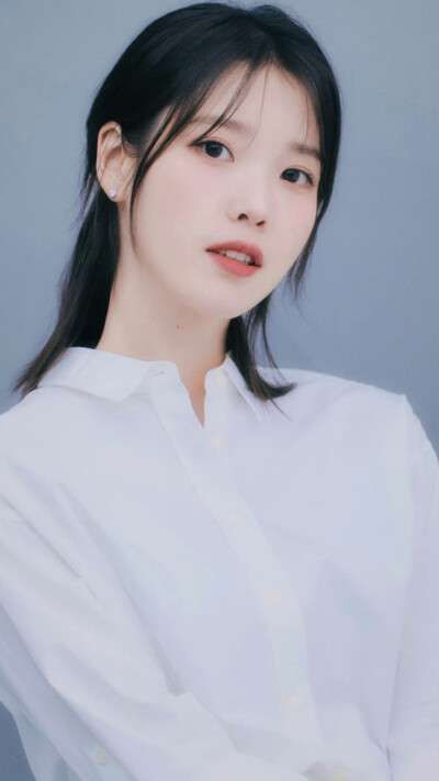 IU | Dream采访
cr:窥见银河星雾