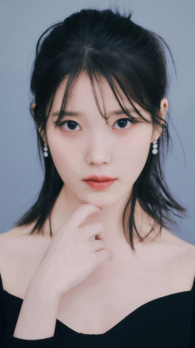 IU | Dream采访
cr:窥见银河星雾