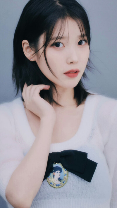 IU | Dream采访
cr:窥见银河星雾