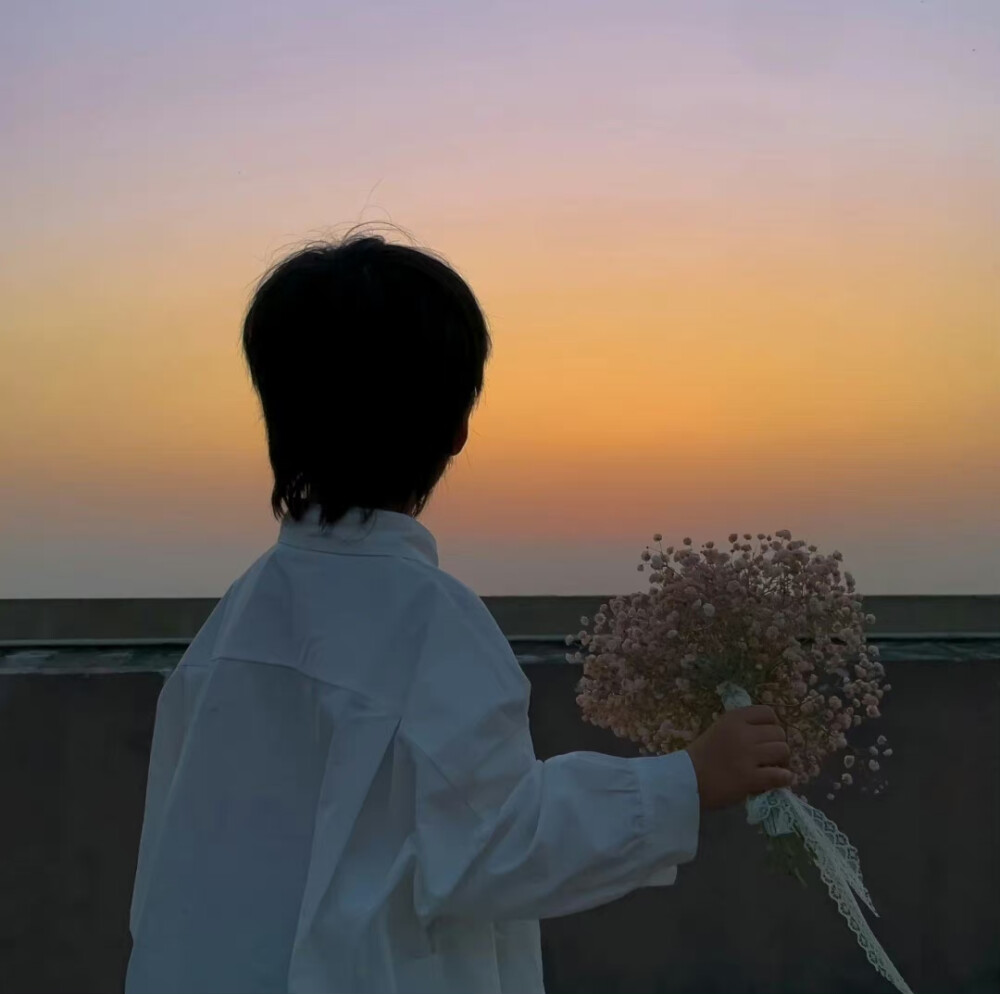 情侣头像背影鲜花赞评论更多