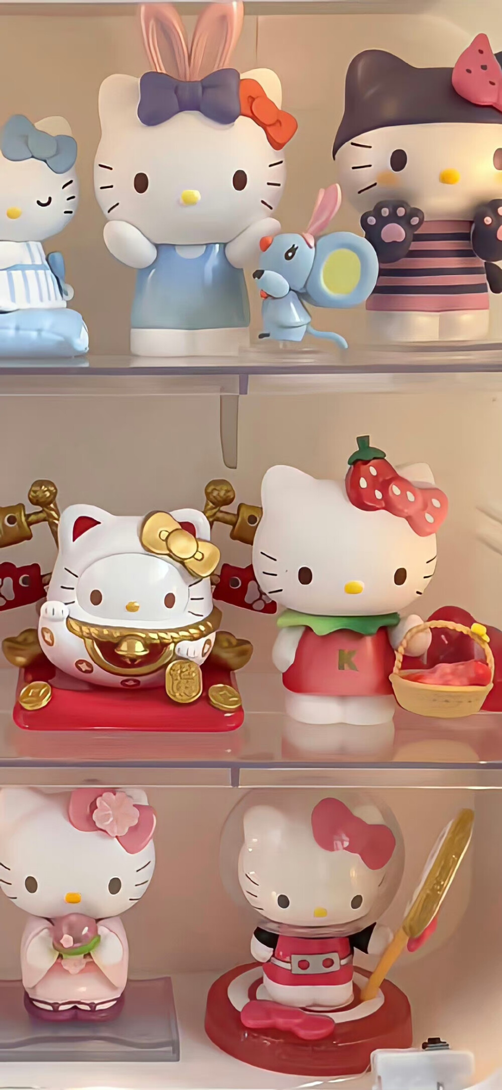 HelloKitty壁纸
图源:甜滋滋的草莓酱
