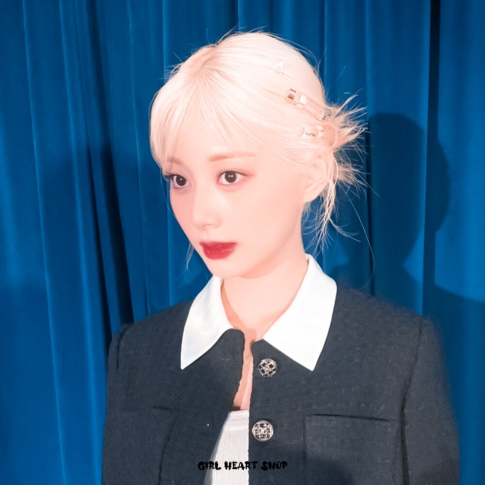 · 喜欢海 喜欢花 喜欢日出和日落 浪漫的年纪别活的太无趣
：Twice