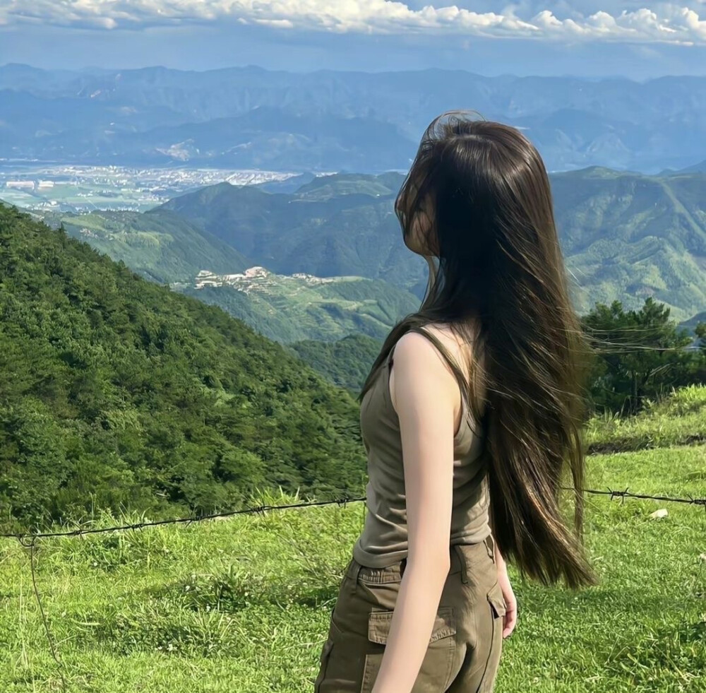 自然女生头像背影
