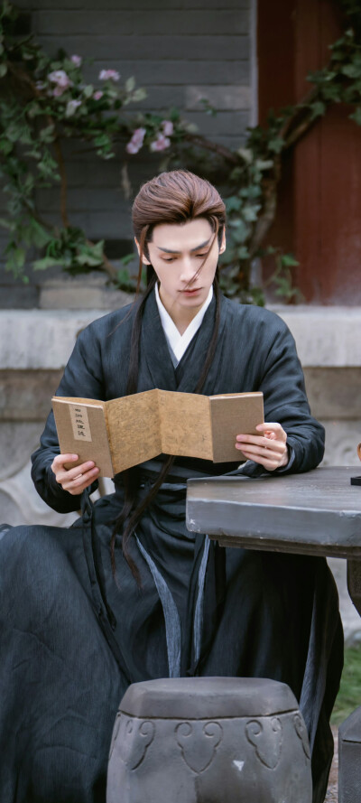 长夜烬明～罗云熙