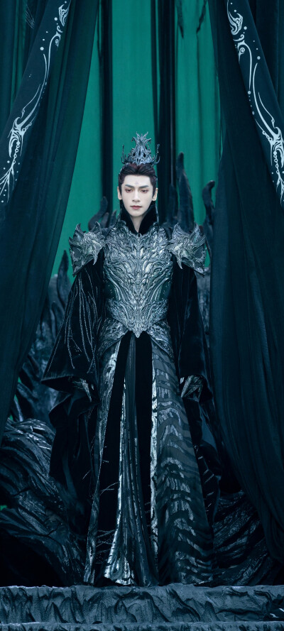 长夜烬明～罗云熙